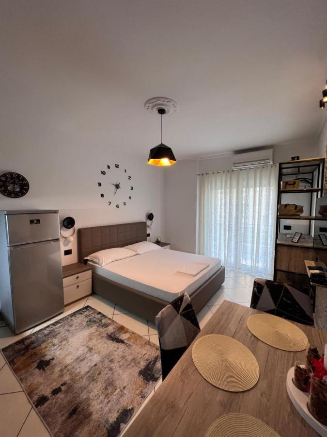 Sunset Apartments Lungomare Vlore Exterior photo
