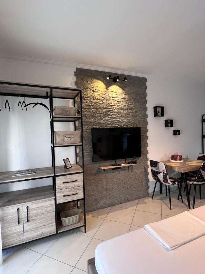 Sunset Apartments Lungomare Vlore Exterior photo