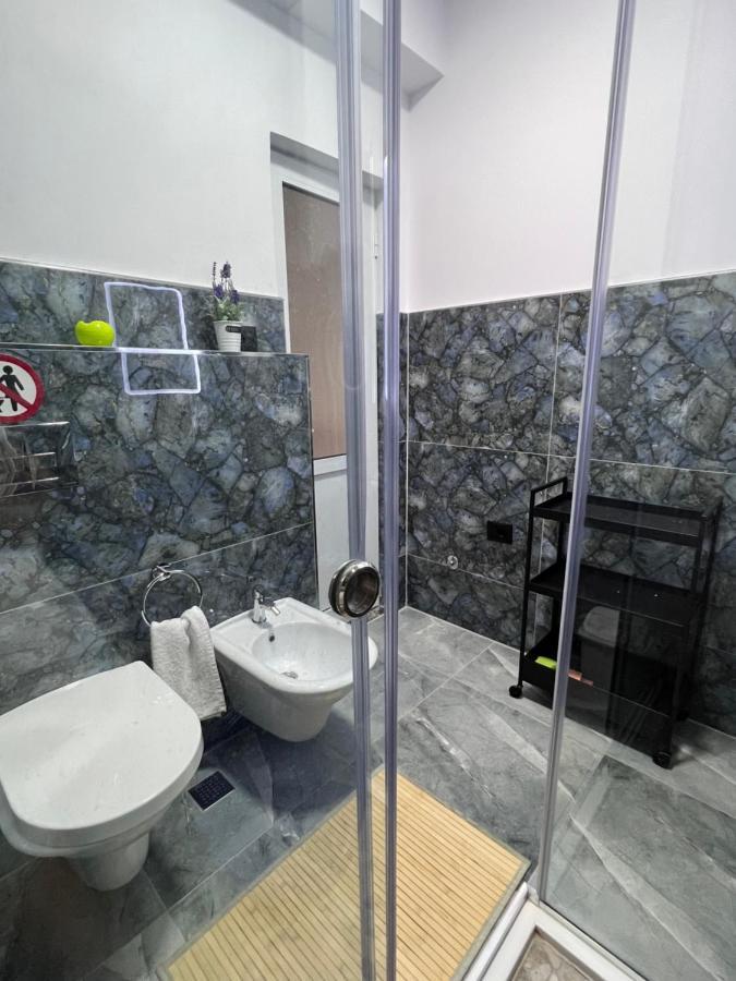 Sunset Apartments Lungomare Vlore Exterior photo