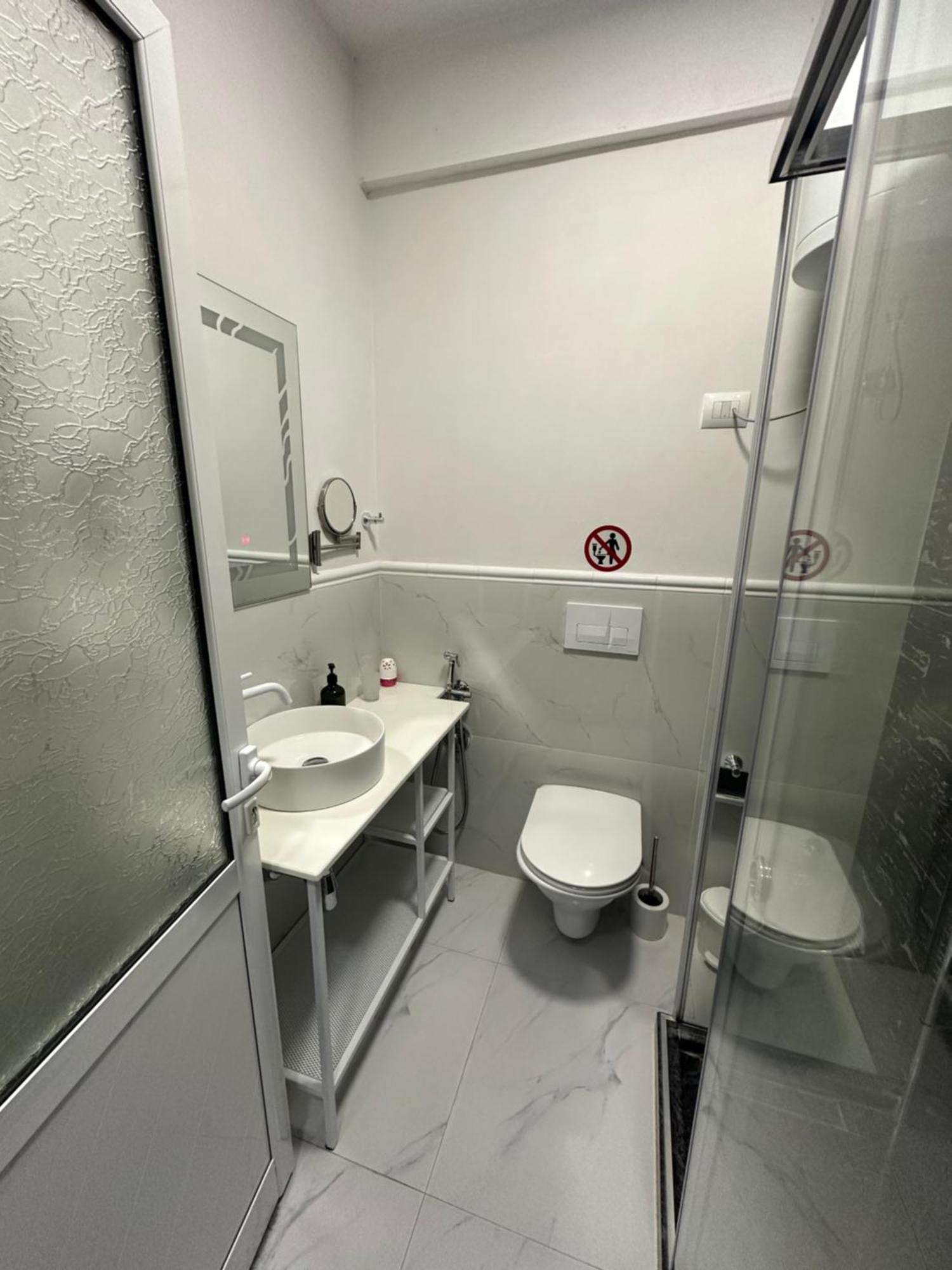 Sunset Apartments Lungomare Vlore Exterior photo