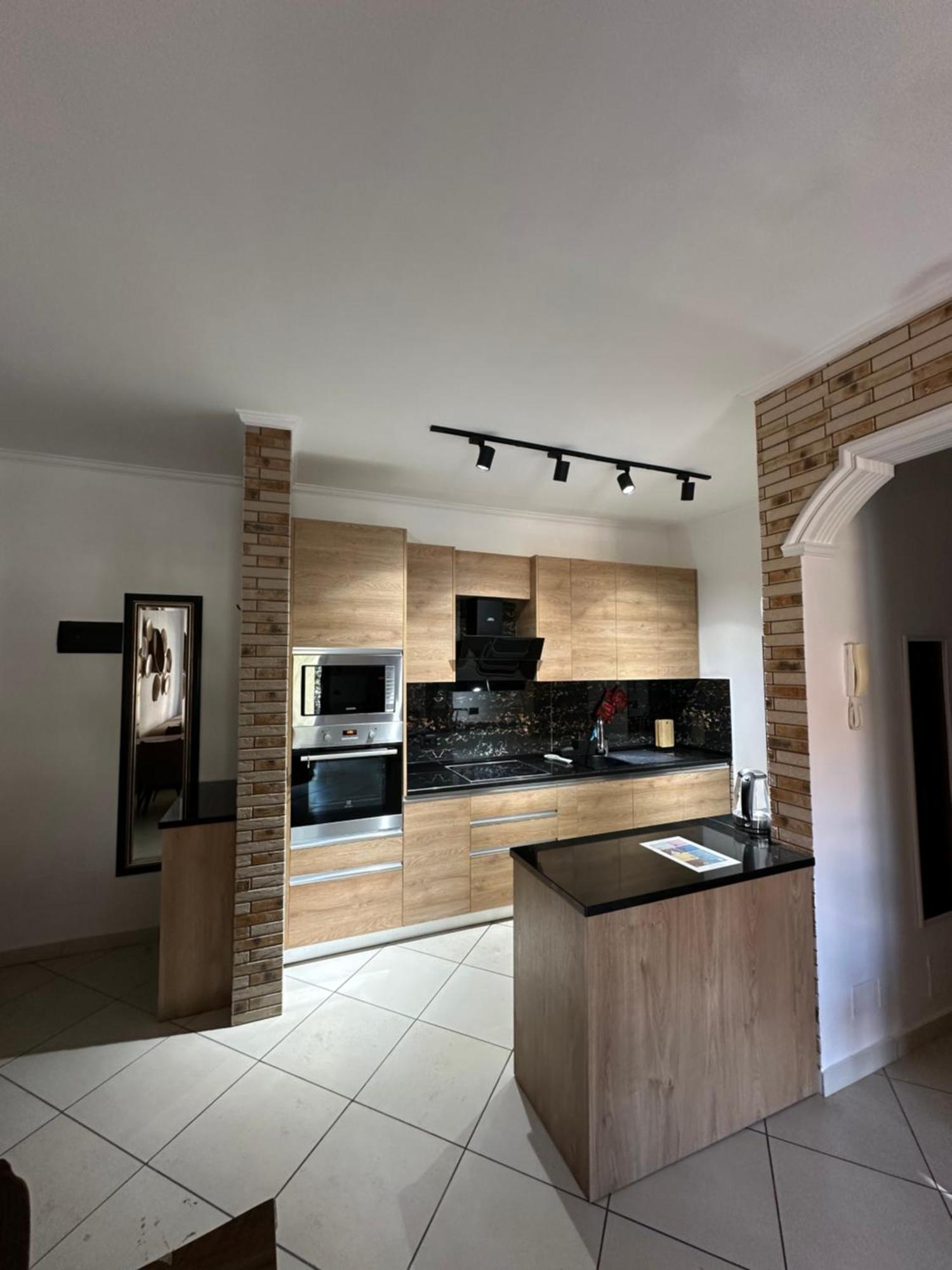 Sunset Apartments Lungomare Vlore Exterior photo